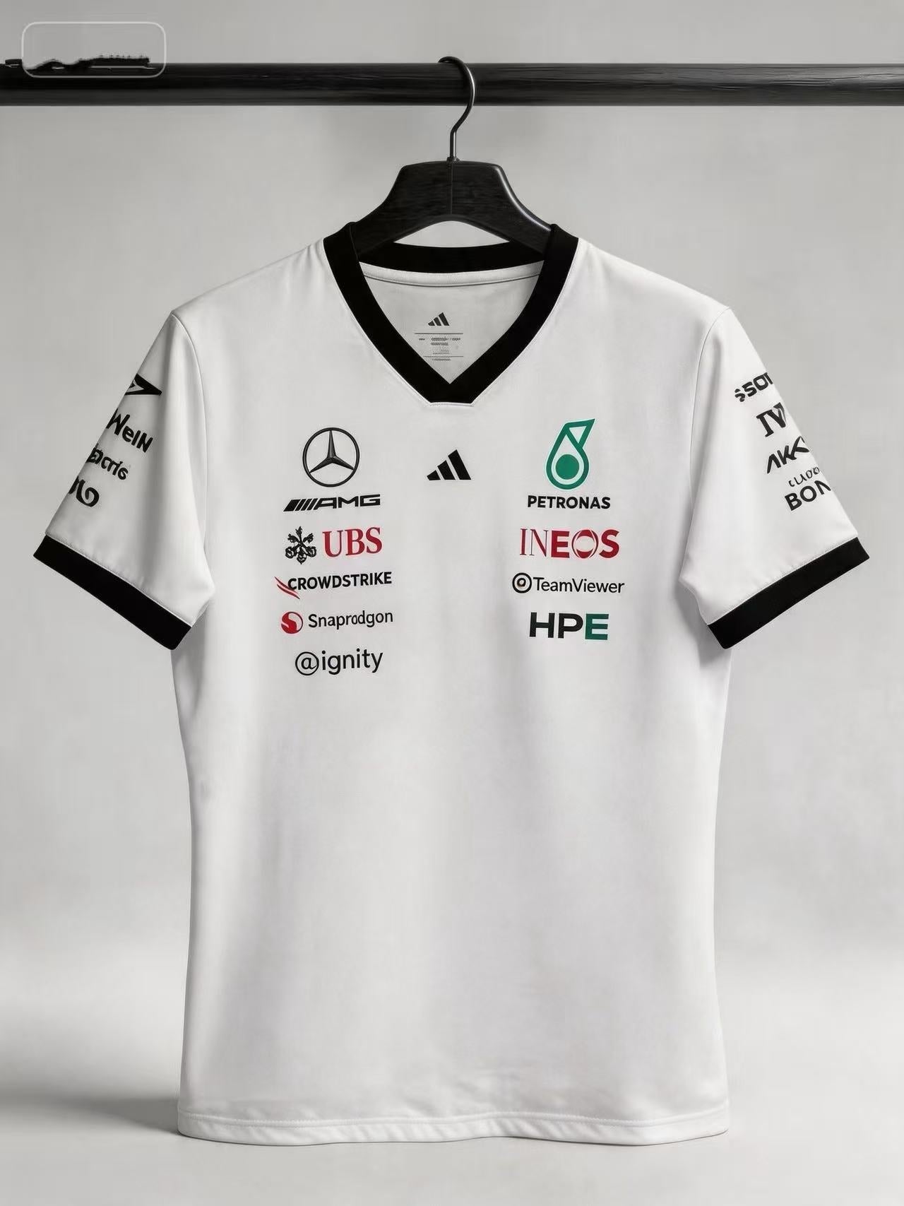 Team Driver T-Shirt Jersey 2026 Mercedes-AMG Petronas Formula 1 Team  3